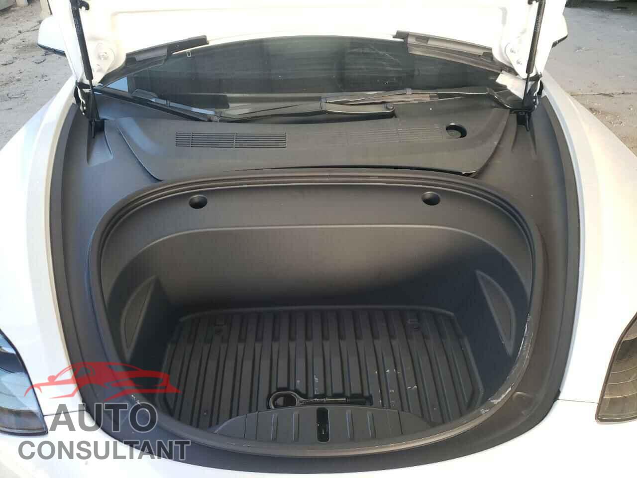 TESLA MODEL 3 2022 - 5YJ3E1EB9NF256659