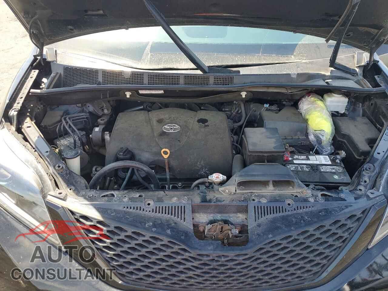 TOYOTA SIENNA 2017 - 5TDXZ3DC4HS845291
