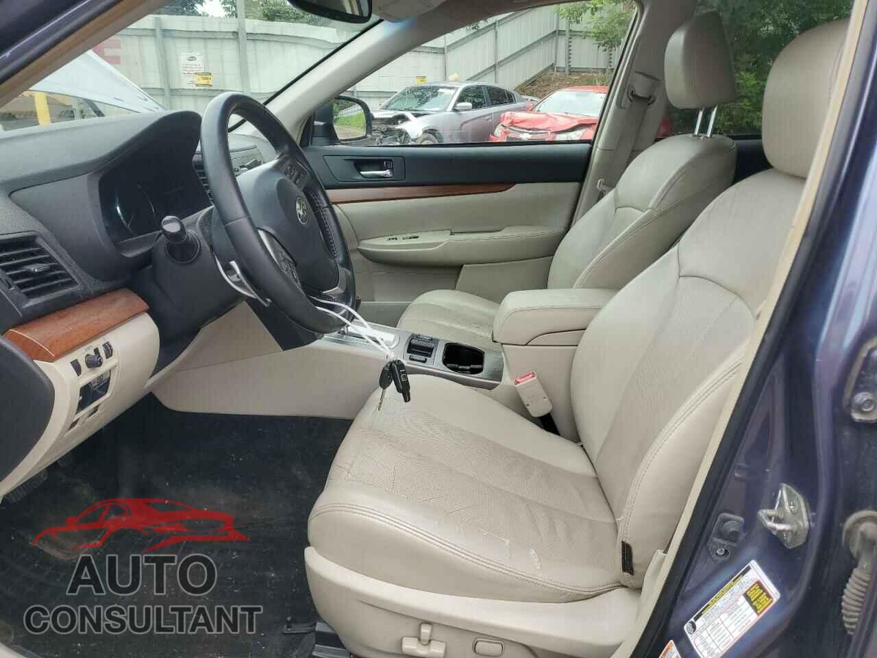 SUBARU OUTBACK 2014 - 4S4BRCLC2E3311016