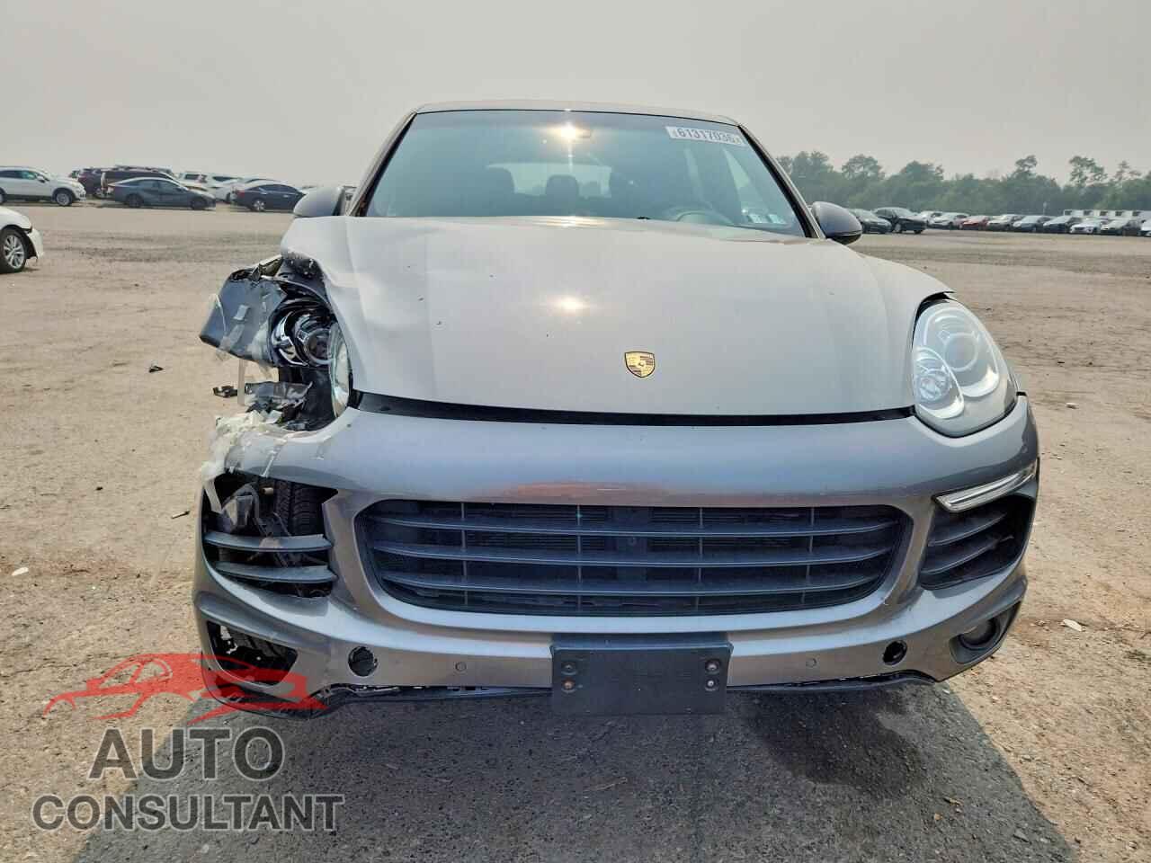 PORSCHE CAYENNE 2016 - WP1AA2A27GLA09279