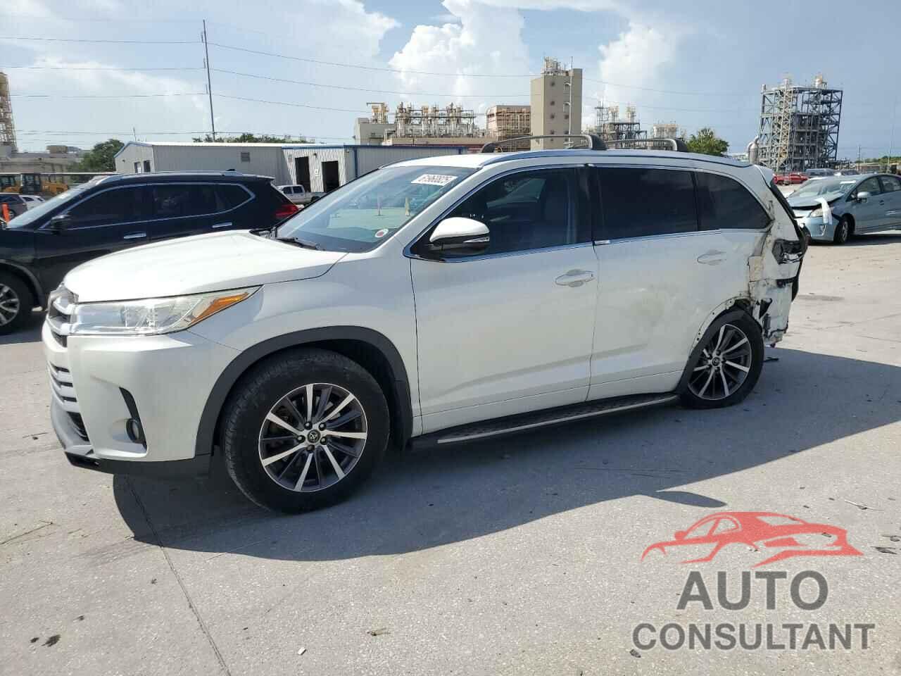 TOYOTA HIGHLANDER 2017 - 5TDKZRFH8HS510475