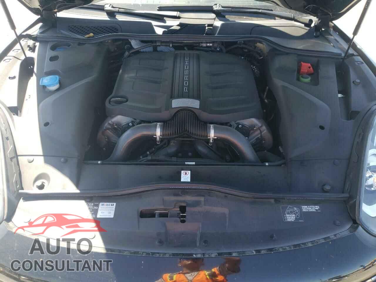 PORSCHE CAYENNE 2016 - WP1AB2A29GLA95997
