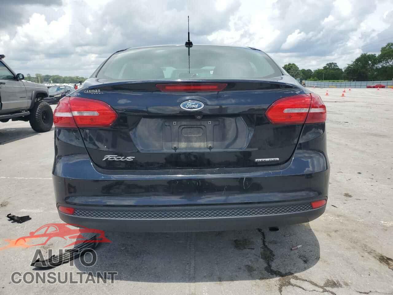 FORD FOCUS 2016 - 1FADP3E2XGL389818