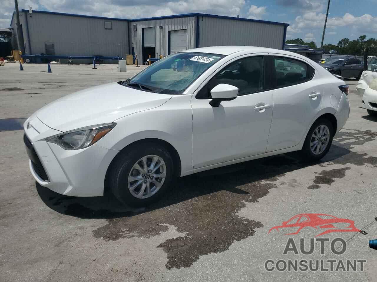 TOYOTA YARIS 2017 - 3MYDLBYV0HY147815