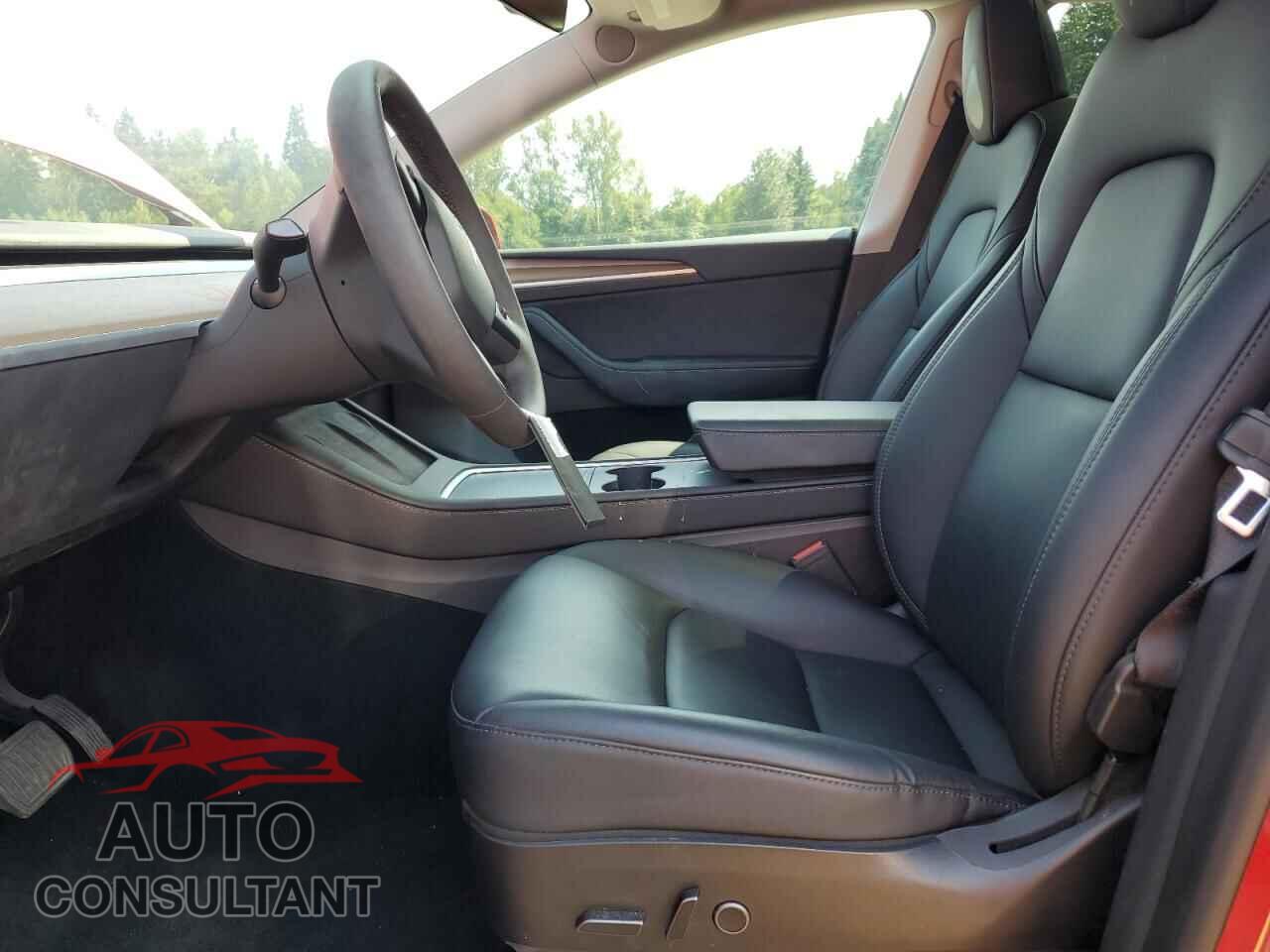 TESLA MODEL Y 2023 - 7SAYGDEE0PF685920