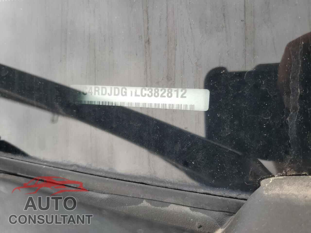 DODGE DURANGO 2020 - 1C4RDJDG1LC382812