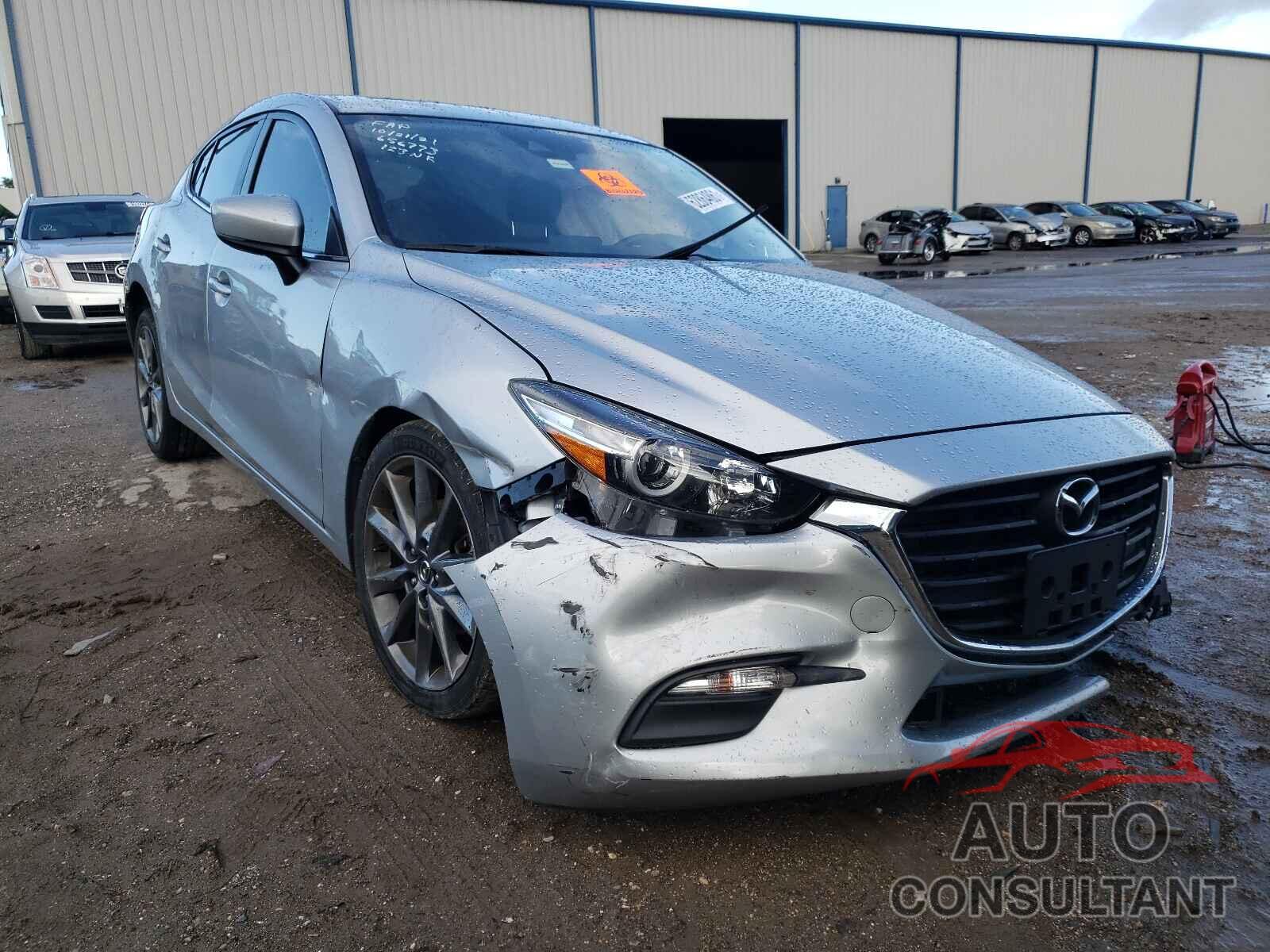 MAZDA 3 2018 - 3MZBN1L35JM274456