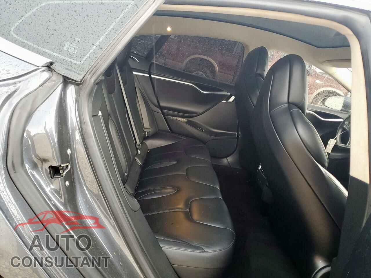 TESLA MODEL S 2017 - 5YJSA1E15HF188220