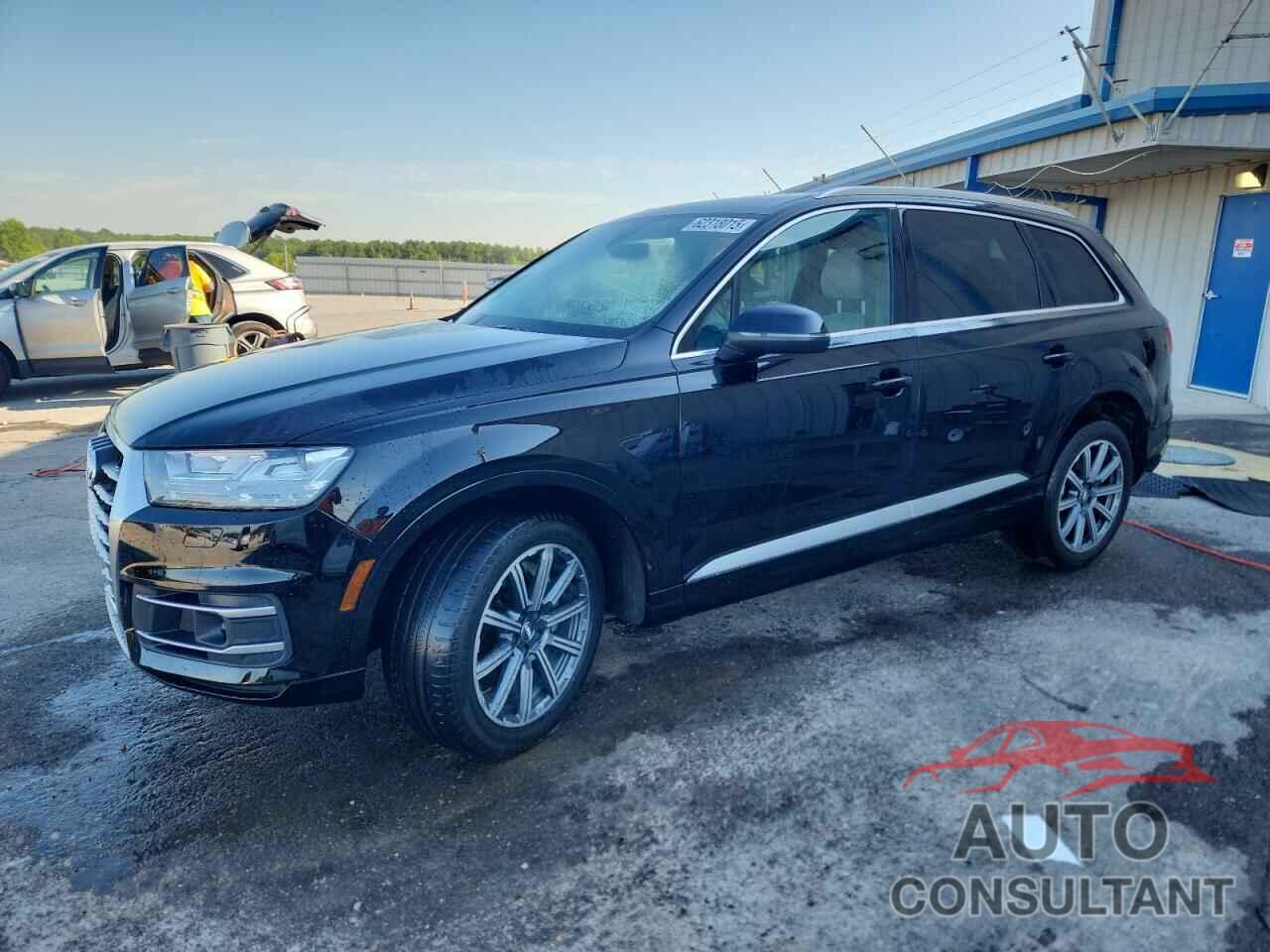 AUDI Q7 2017 - WA1LHAF77HD056256