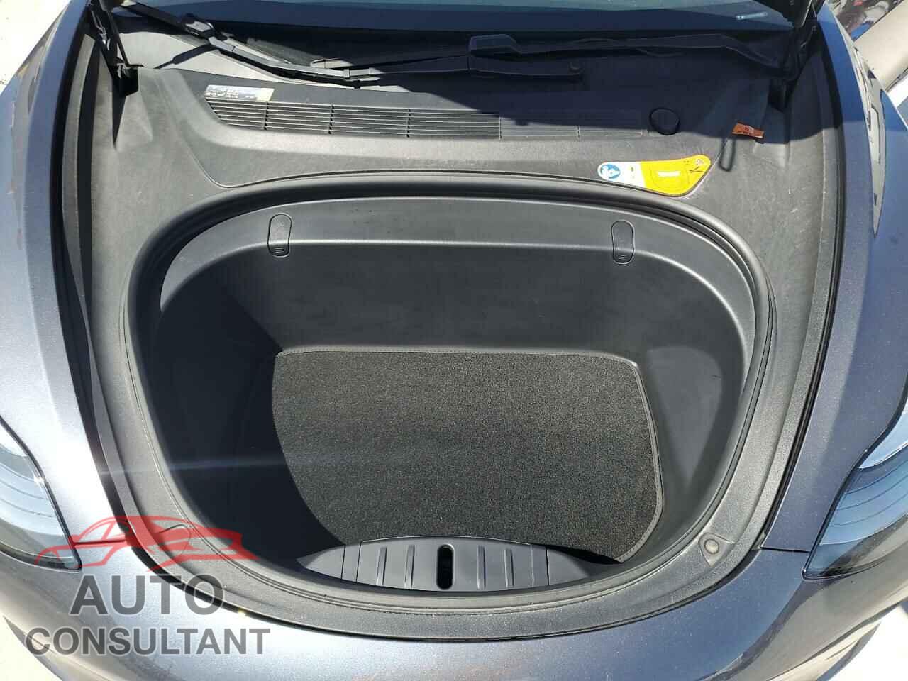 TESLA MODEL 3 2018 - 5YJ3E1EAXJF021480