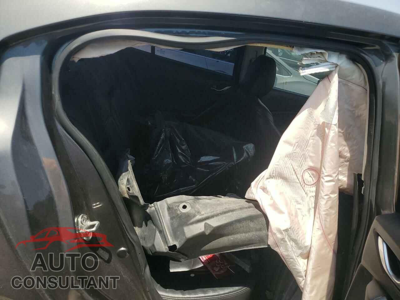 MAZDA 3 2017 - JM1BN1V76H1104732