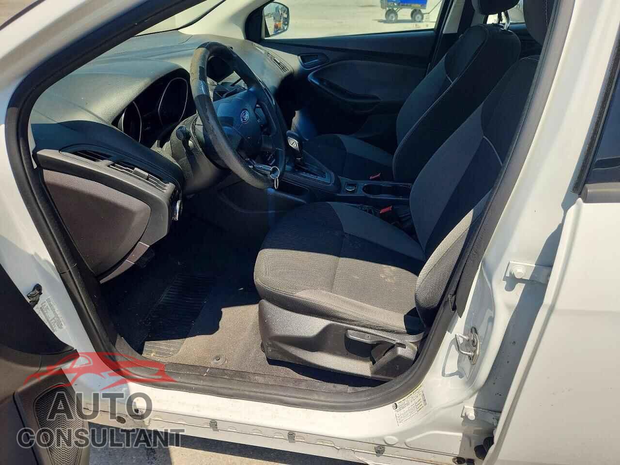 FORD FOCUS 2014 - 1FADP3E20EL320908