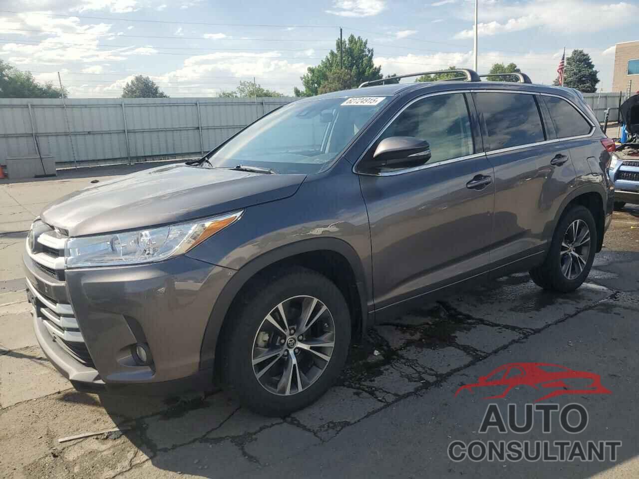 TOYOTA HIGHLANDER 2018 - 5TDBZRFH5JS807483
