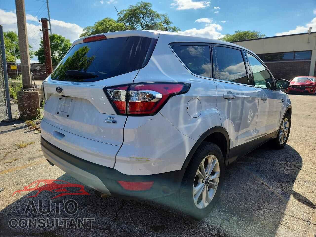 FORD ESCAPE 2017 - 1FMCU9GD2HUD78285