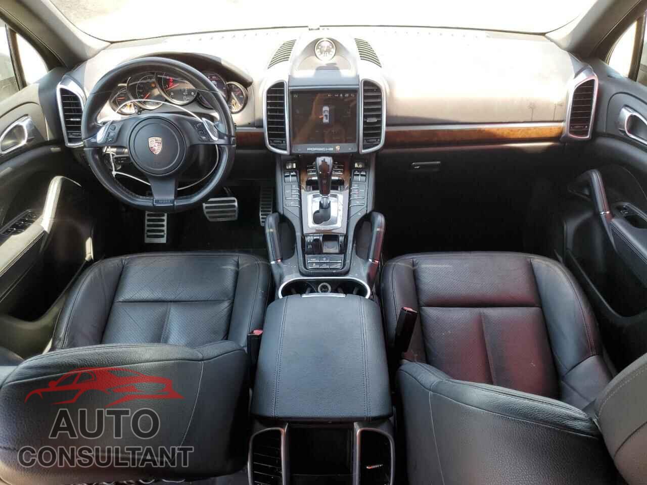 PORSCHE CAYENNE 2012 - WP1AA2A26CLA00308