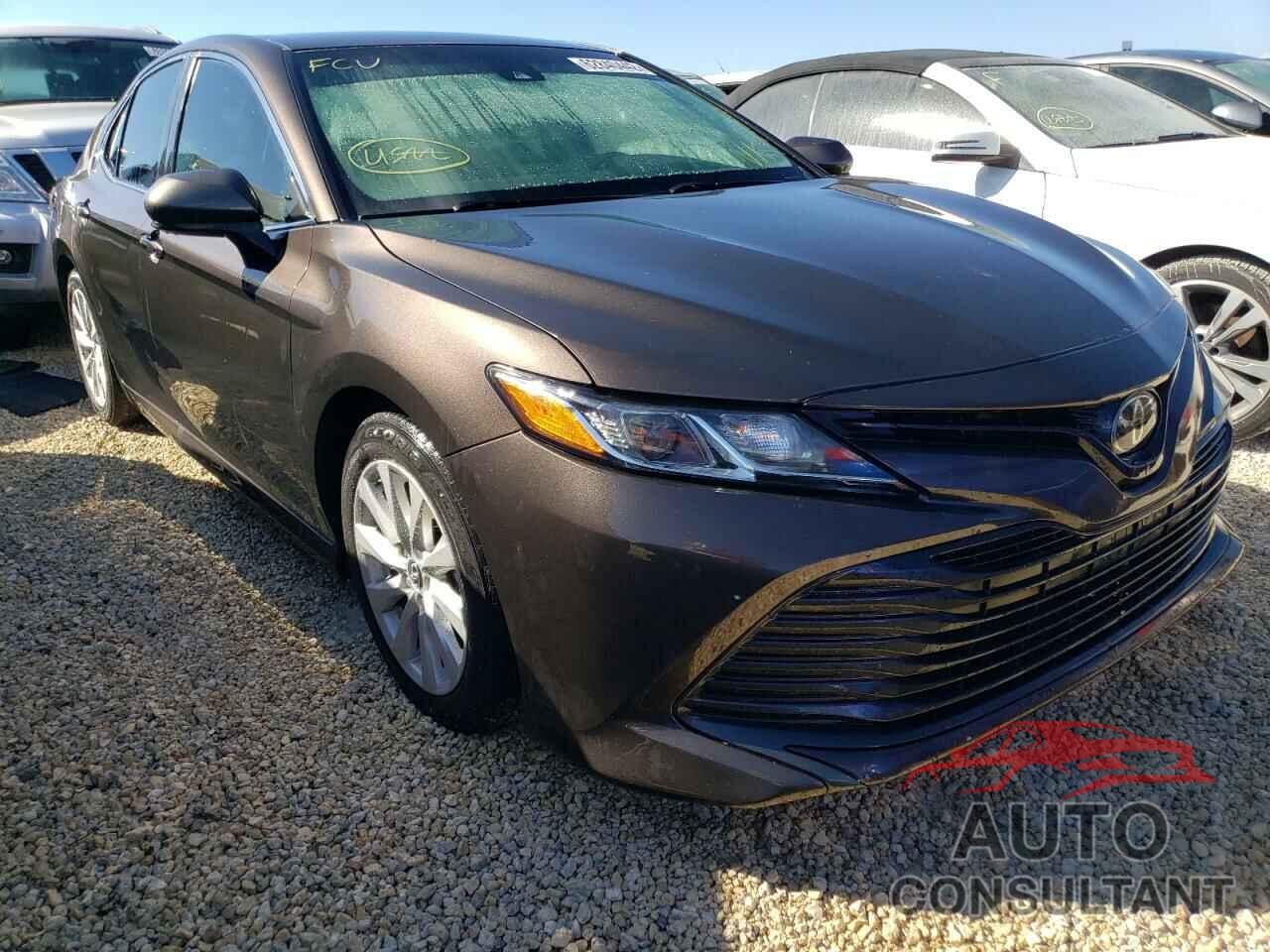 TOYOTA CAMRY 2018 - 4T1B11HK4JU591862