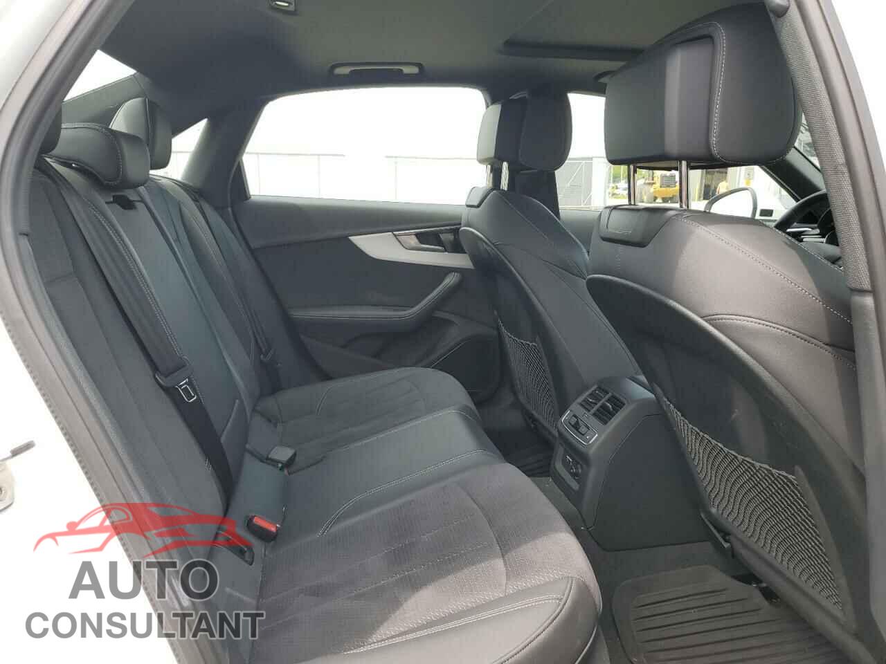 AUDI A4 2022 - WAUFAAF4XNN012560