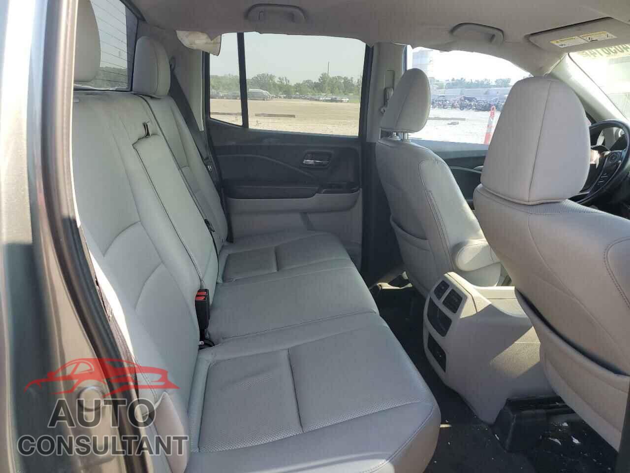 HONDA RIDGELINE 2017 - 5FPYK3F51HB023521