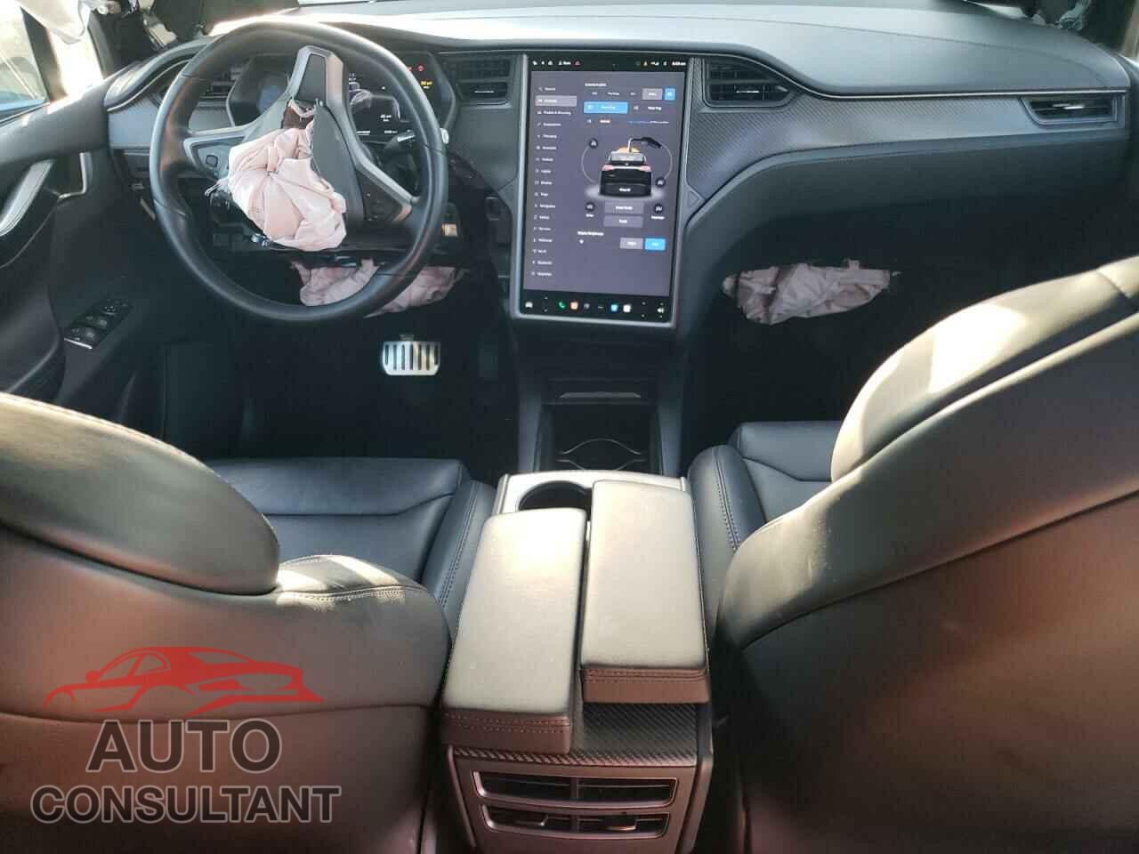 TESLA MODEL X 2018 - 5YJXCAE2XJF116833