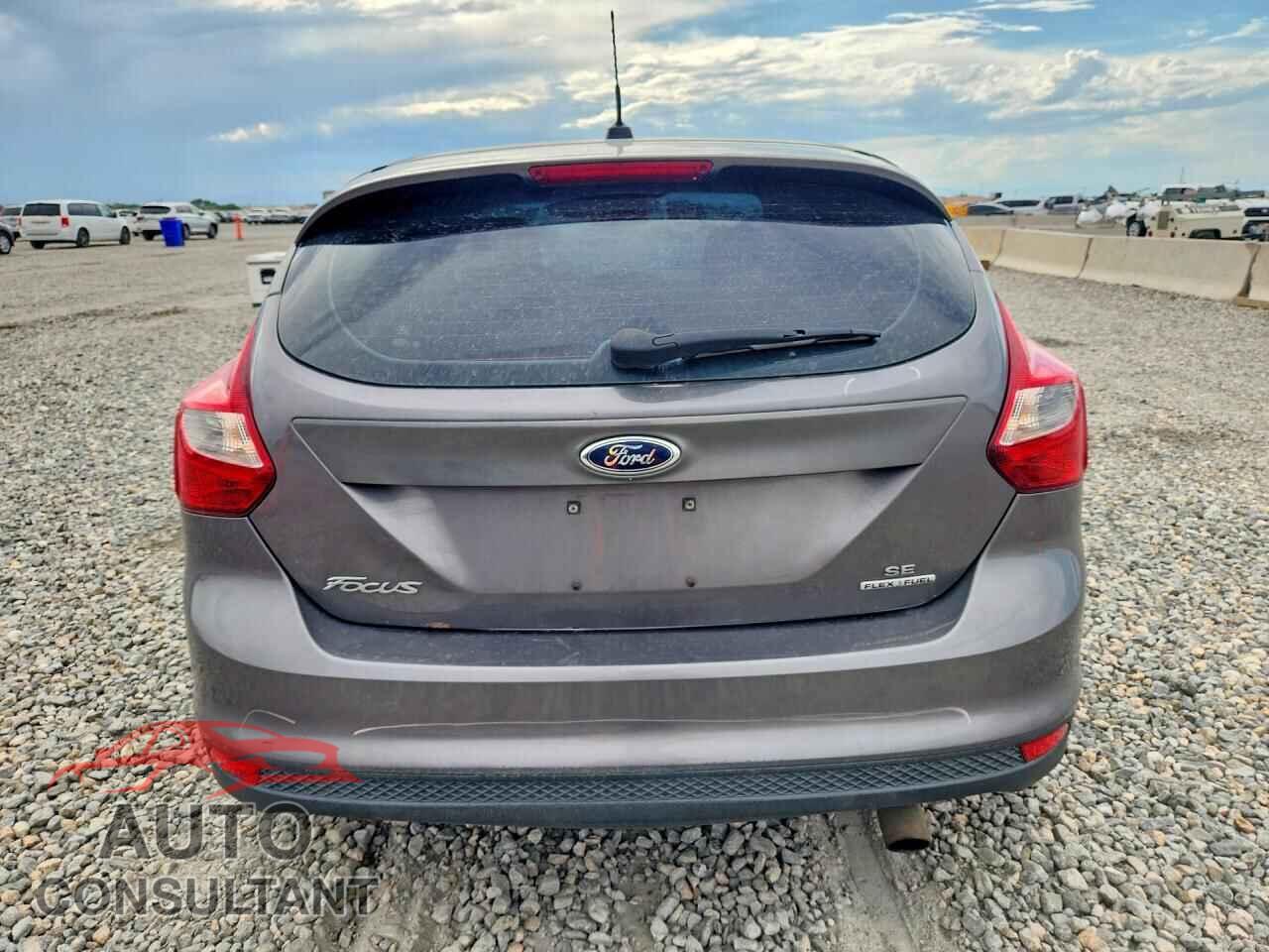 FORD FOCUS 2014 - 1FADP3K28EL363171