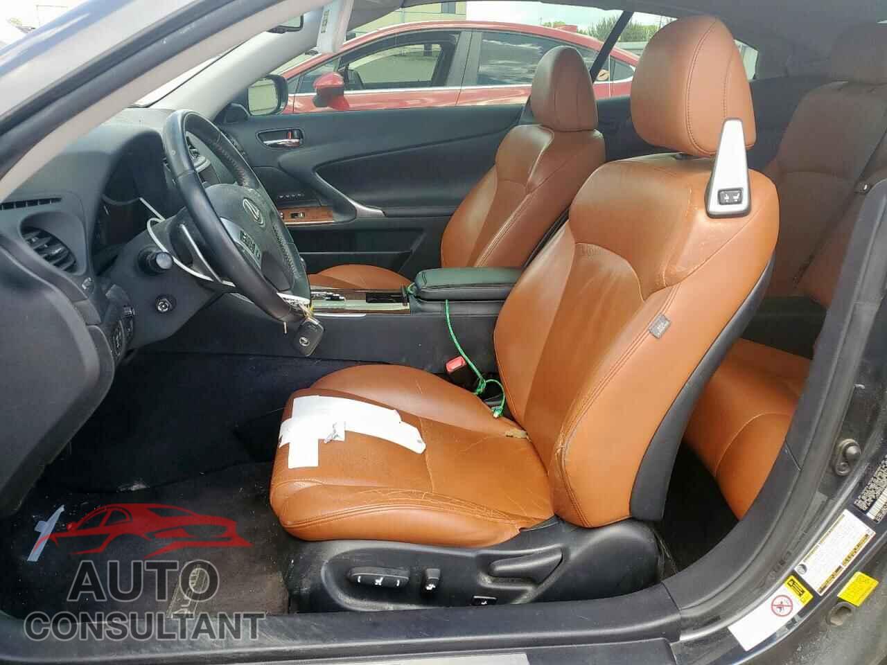 LEXUS IS 2011 - JTHFF2C2XB2519905