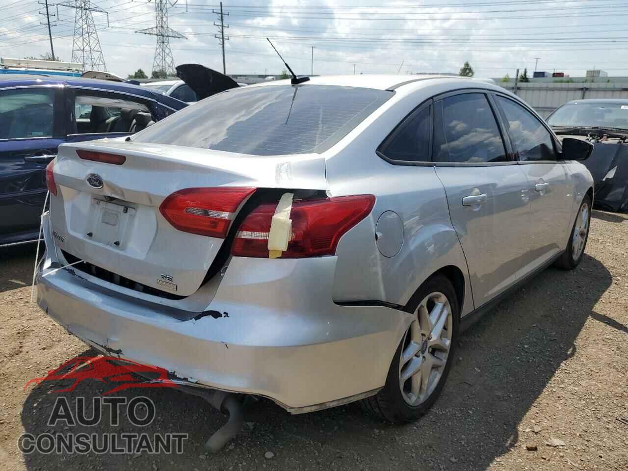 FORD FOCUS 2018 - 1FADP3FE4JL330263