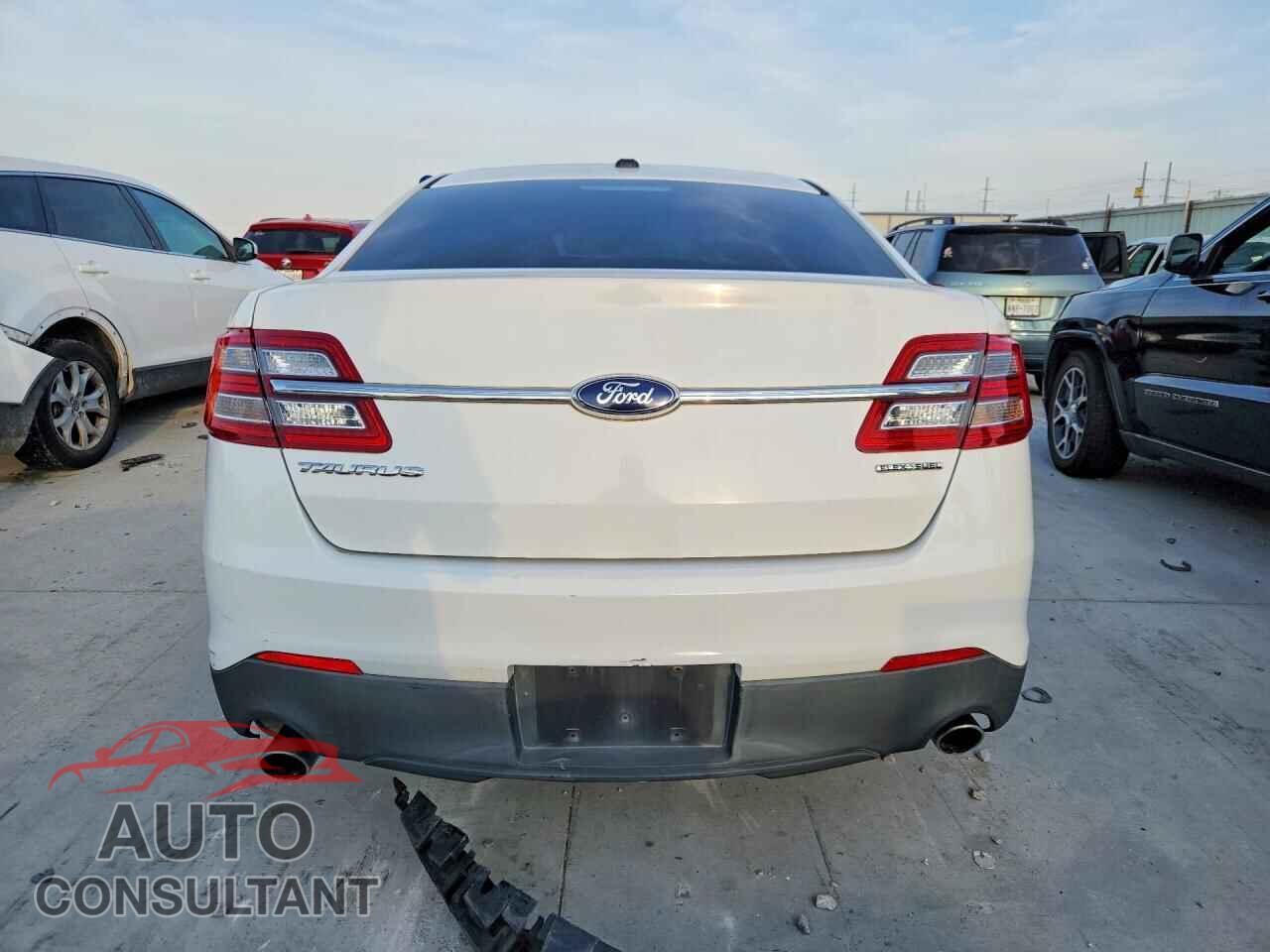 FORD TAURUS 2013 - 1FAHP2D88DG130301