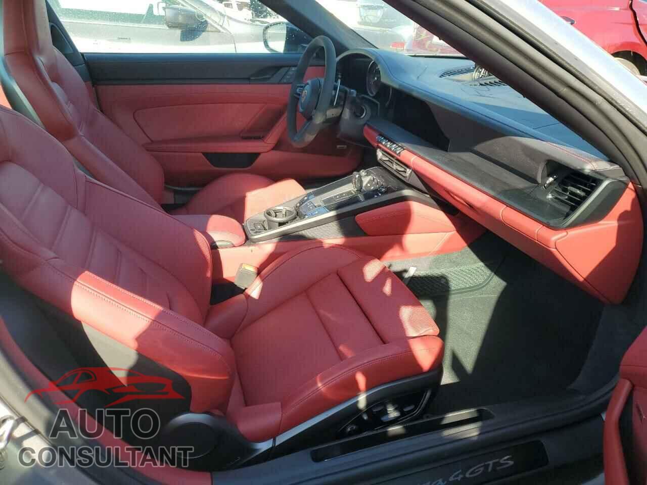 PORSCHE 911 2022 - WP0BB2A91NS231707