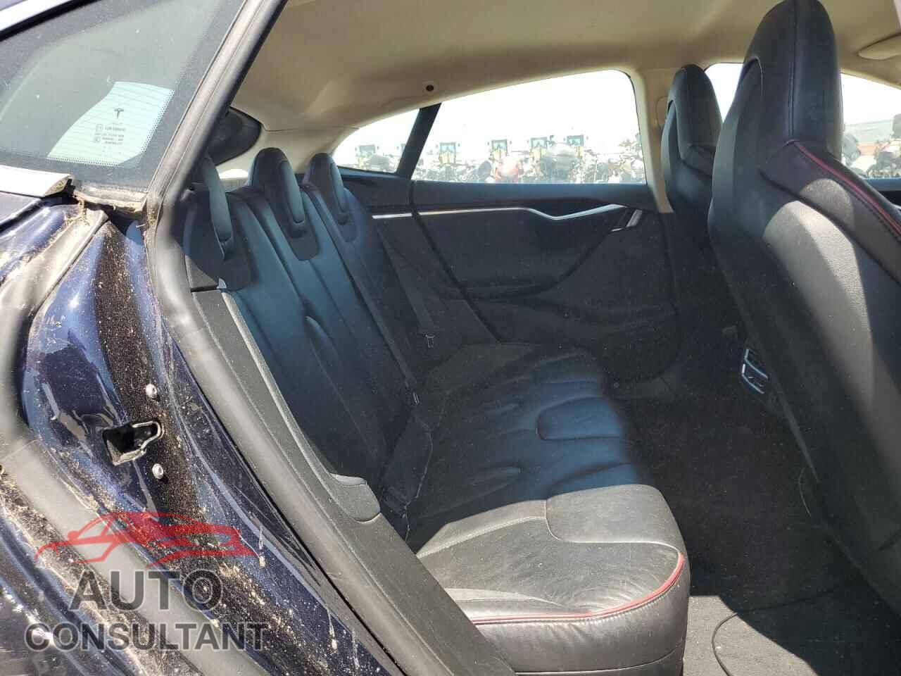 TESLA MODEL S 2013 - 5YJSA1CNXDFP26572