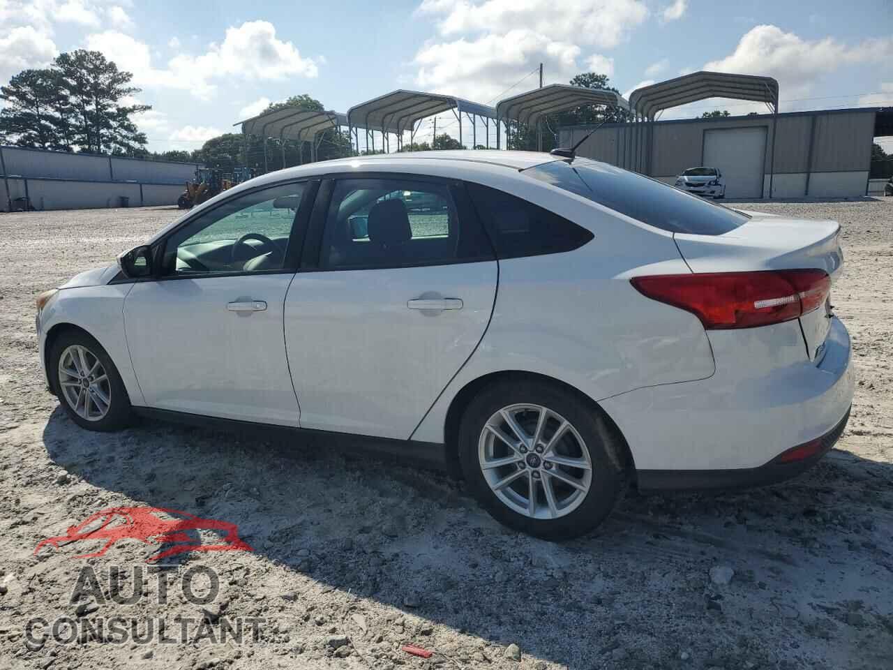 FORD FOCUS 2015 - 1FADP3F22FL218056