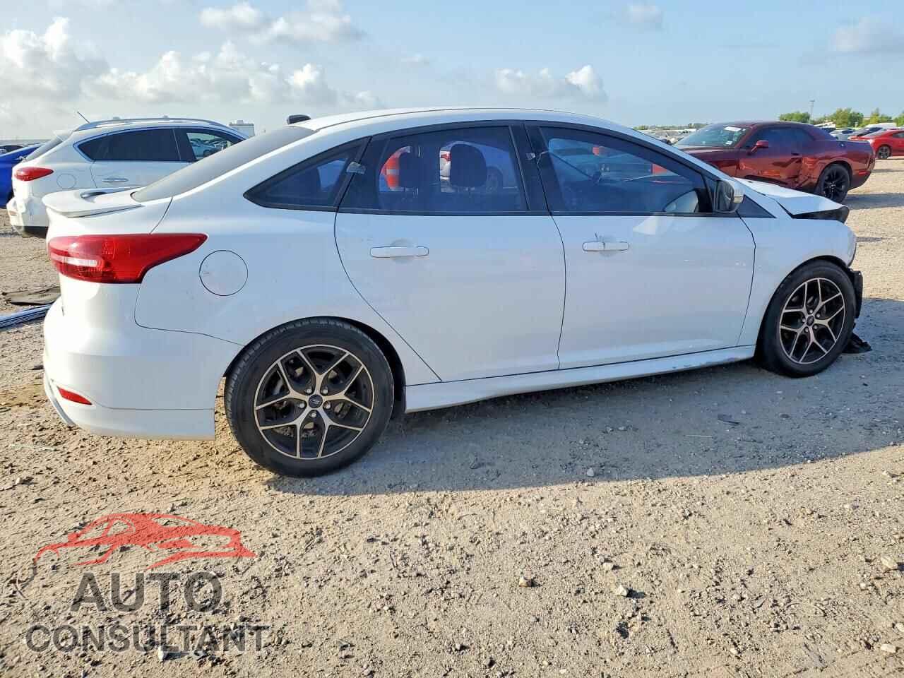 FORD FOCUS 2016 - 1FADP3F29GL257938