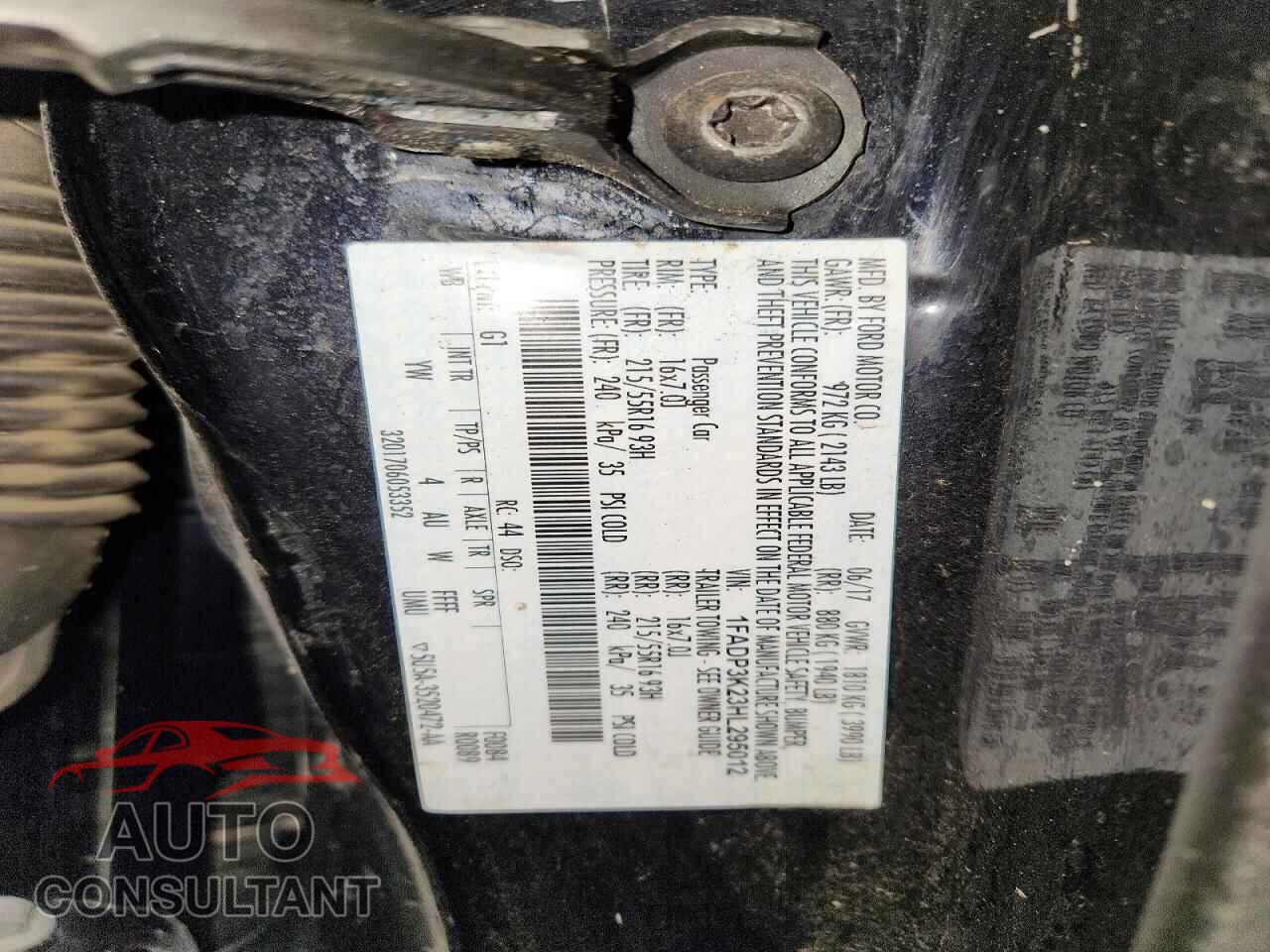 FORD FOCUS 2017 - 1FADP3K23HL295012