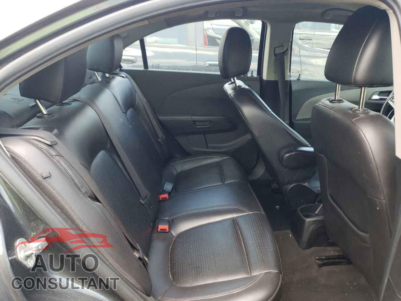 CHEVROLET SONIC 2019 - 1G1JF5SB7K4121983