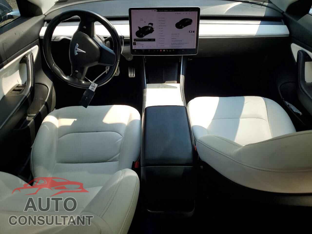 TESLA MODEL 3 2018 - 5YJ3E1EB0JF097072