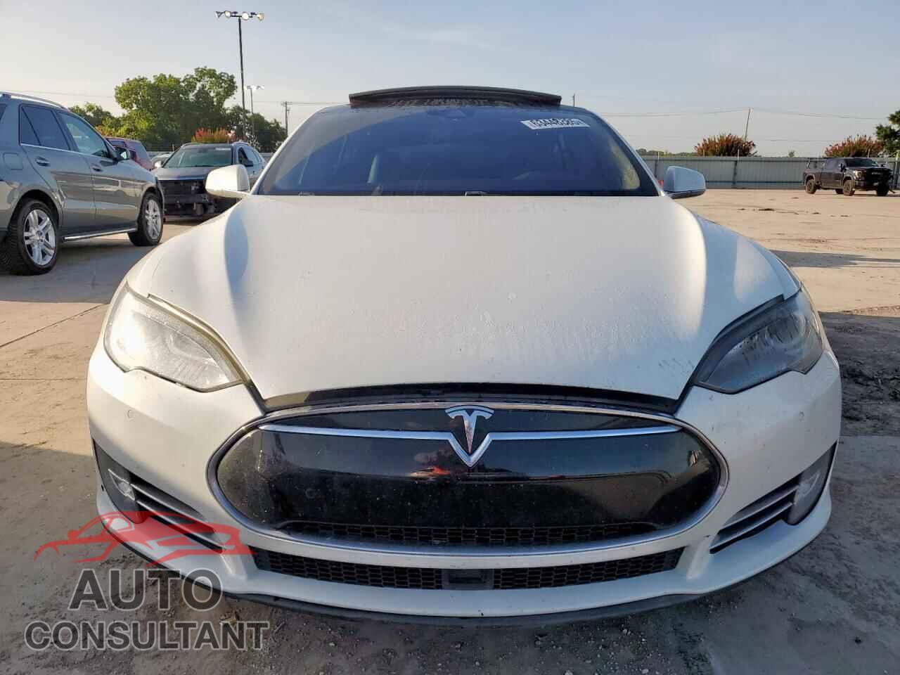 TESLA MODEL S 2014 - 5YJSA1H12EFP51442