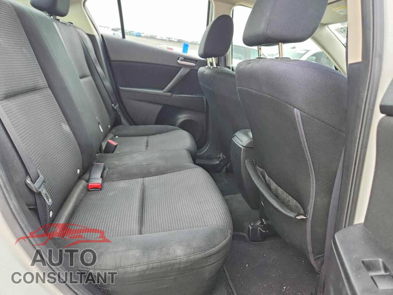 MAZDA 3 2013 - JM1BL1TF4D1817400