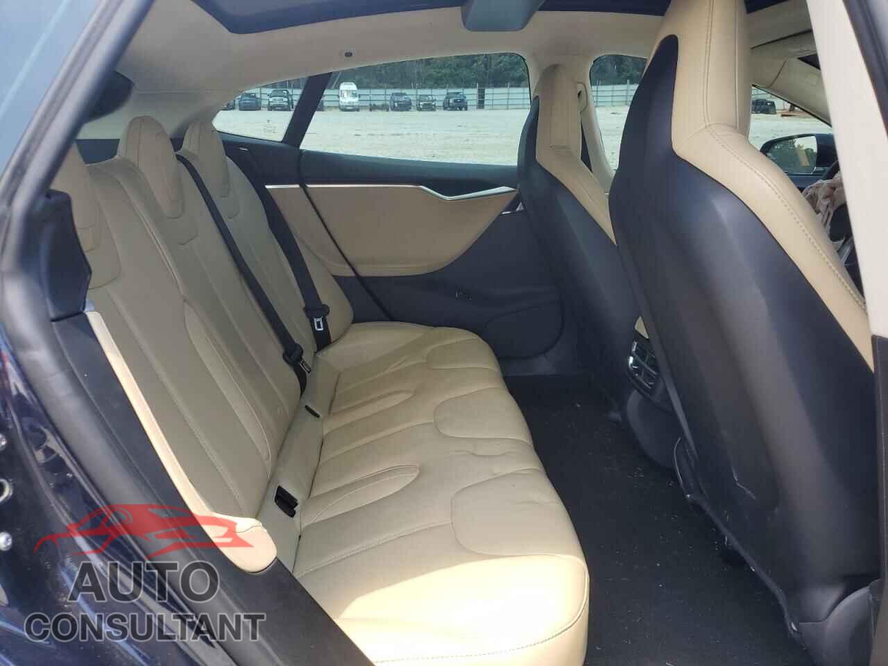 TESLA MODEL S 2013 - 5YJSA1DN8DFP04343