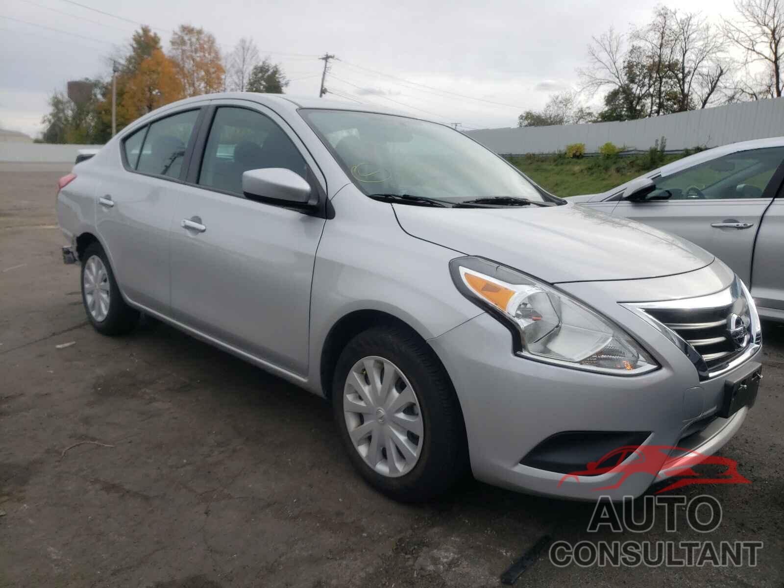 NISSAN VERSA 2019 - 3N1CN7AP1KL834077