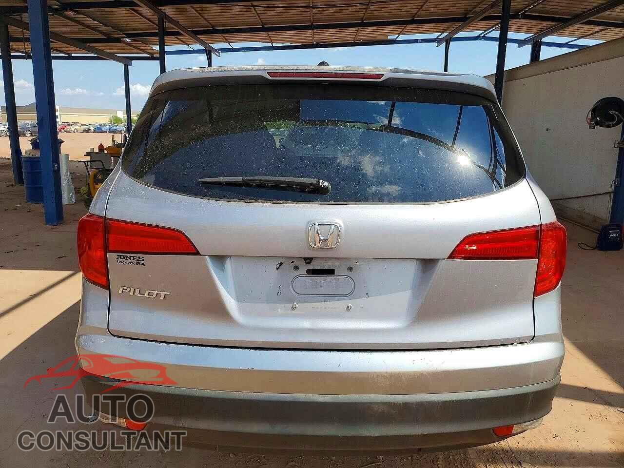 HONDA PILOT 2017 - 5FNYF5H3XHB016023