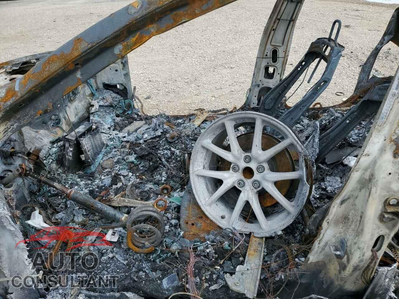 TESLA MODEL 3 2018 - 5YJ3E1EA4JF057407
