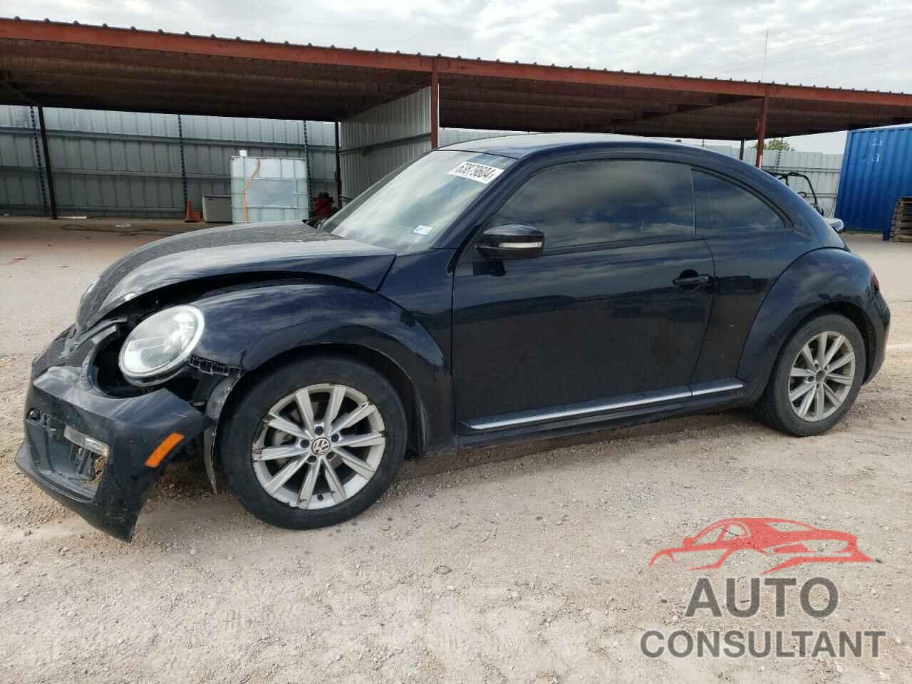 VOLKSWAGEN BEETLE 2018 - 3VWFD7AT1JM726963