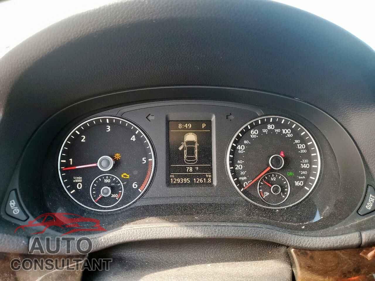 VOLKSWAGEN PASSAT 2015 - 1VWCV7A37FC067702