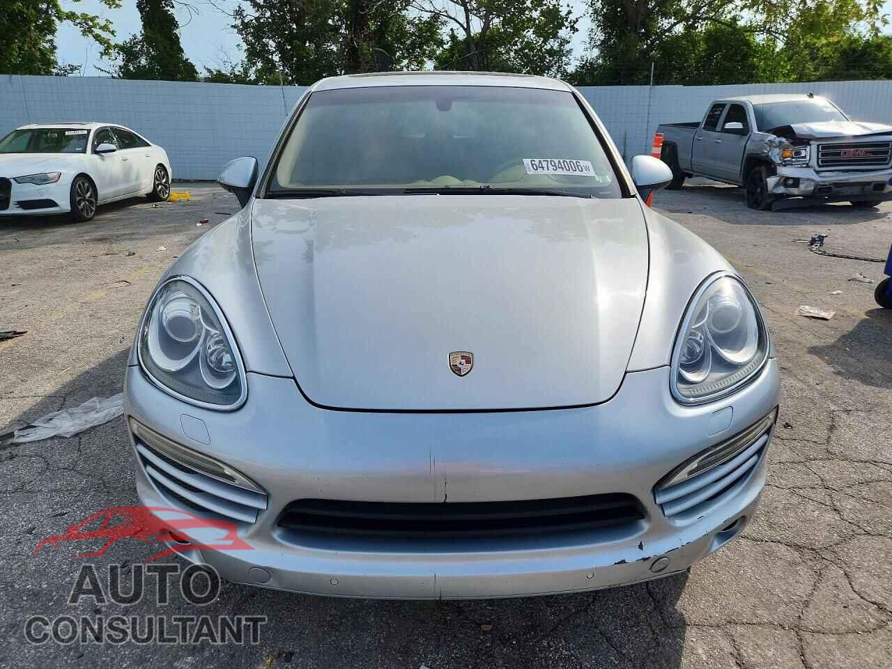 PORSCHE CAYENNE 2012 - WP1AA2A2XCLA07214