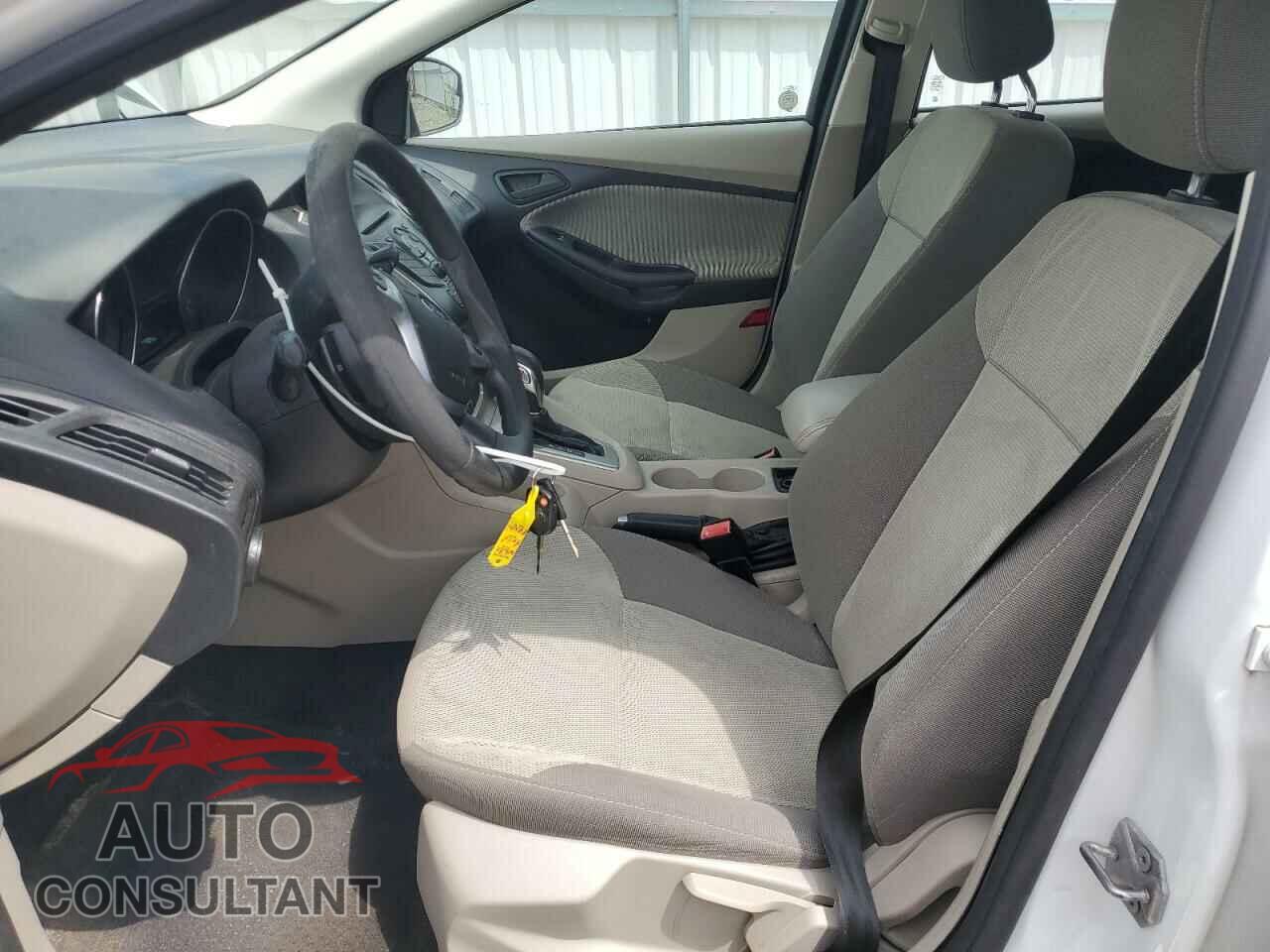 FORD FOCUS 2012 - 1FAHP3K27CL236426