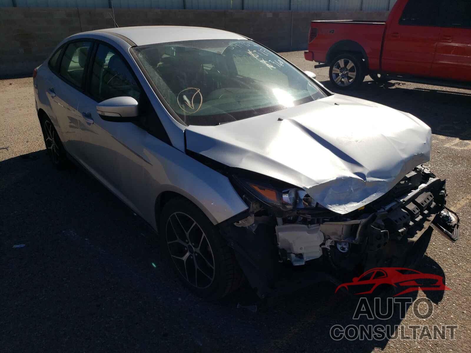 FORD FOCUS 2018 - 1FADP3FE3JL322297
