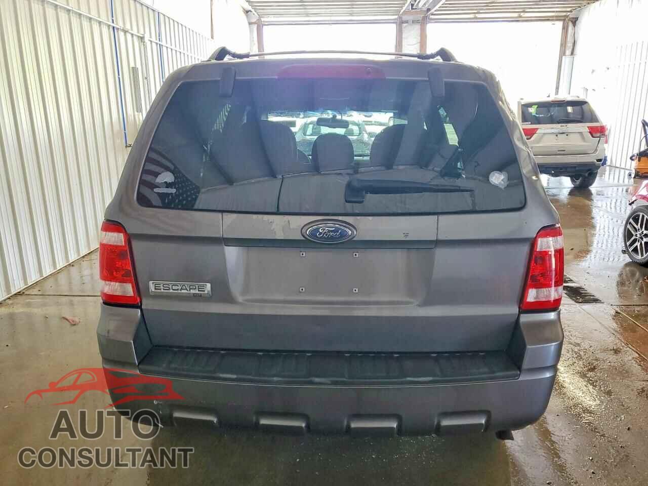 FORD ESCAPE 2011 - 1FMCU0DG1BKB30087