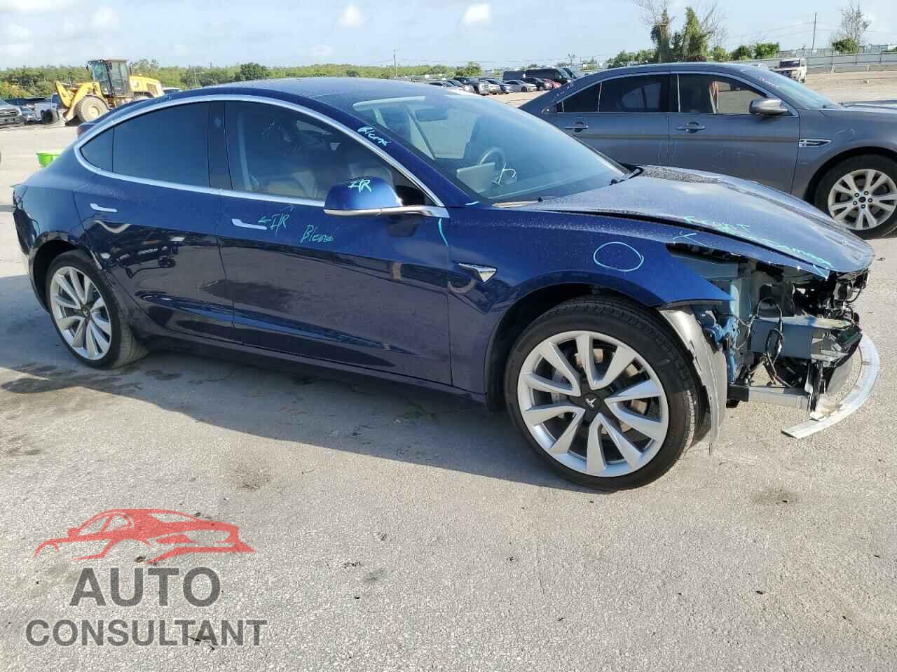 TESLA MODEL 3 2018 - 5YJ3E1EA5JF031205
