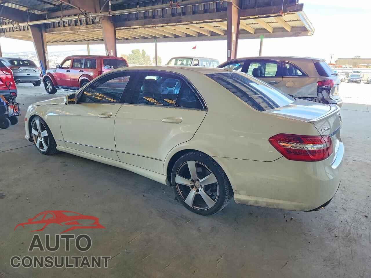 MERCEDES-BENZ E-CLASS 2011 - WDDHF5GB9BA267985