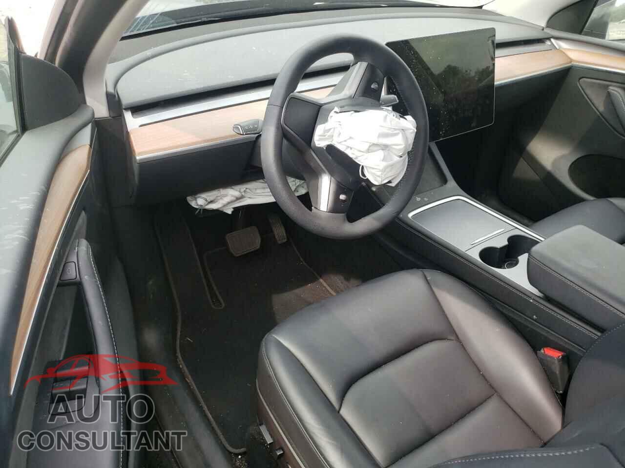 TESLA MODEL Y 2023 - 7SAYGAEE2PF618816
