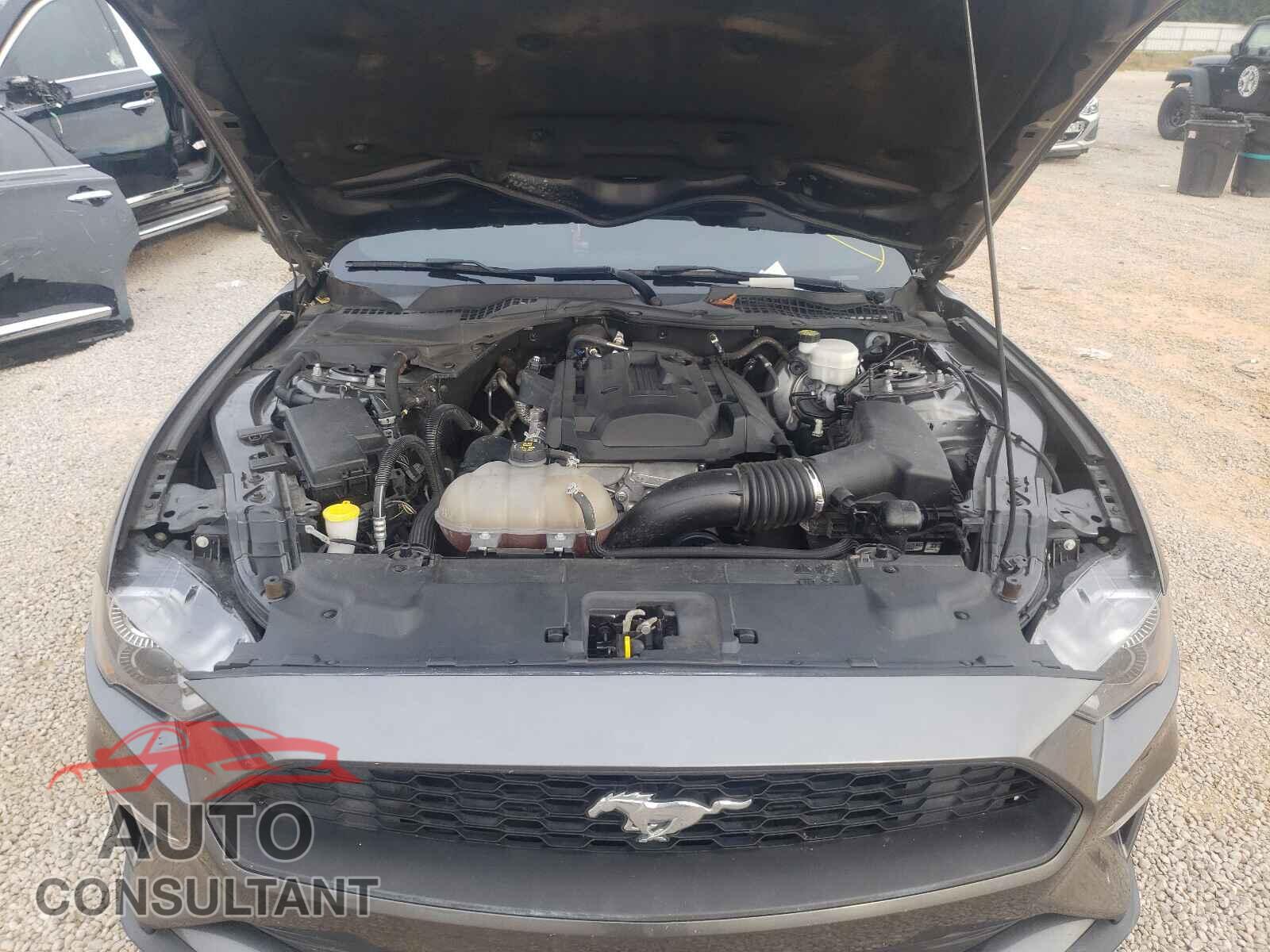 FORD MUSTANG 2018 - 1FA6P8TH2J5106840